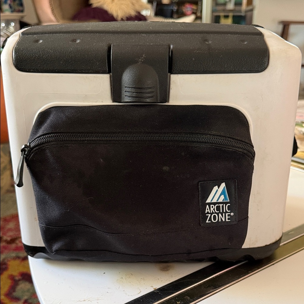 Arctic Zone Portable Lunchbox Cooler - White and Black